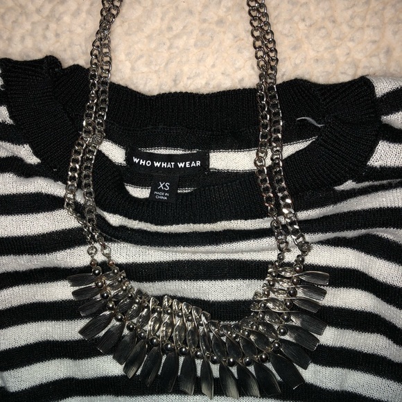 Basic sweater - Picture 3 of 3